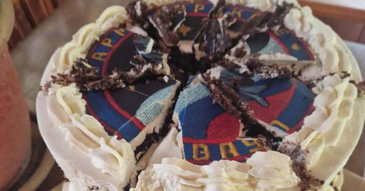 Отравленный торт привезли выпускникам лётного училища в Армавире