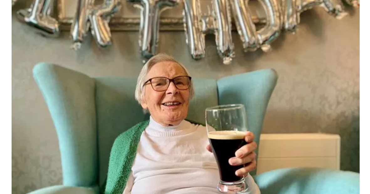 104-летняя долгожительница посоветовала вести холостяцкую жизнь