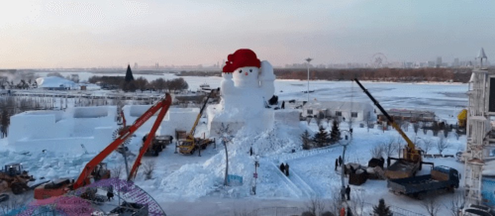 Снеговик-великан